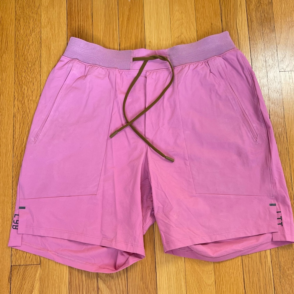 Lululemon License to Train Linerless Shorts 7in